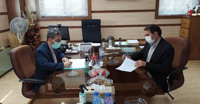 توقيع الإتّفاقية مع شركة الكهرباء في محافظة سمنان فيمايخص المشاركة والمساهمة في إنشاء محطة نقل الطاقة الكهربائية وخطوط نقلها.